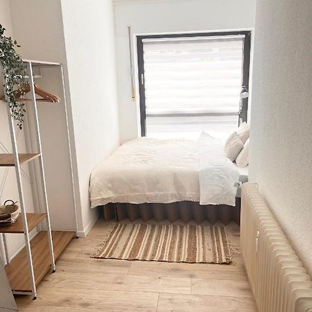 Gemuetliches Zentrales Apartment 2 Min Bis Du Hbf Duisburgo Esterno foto