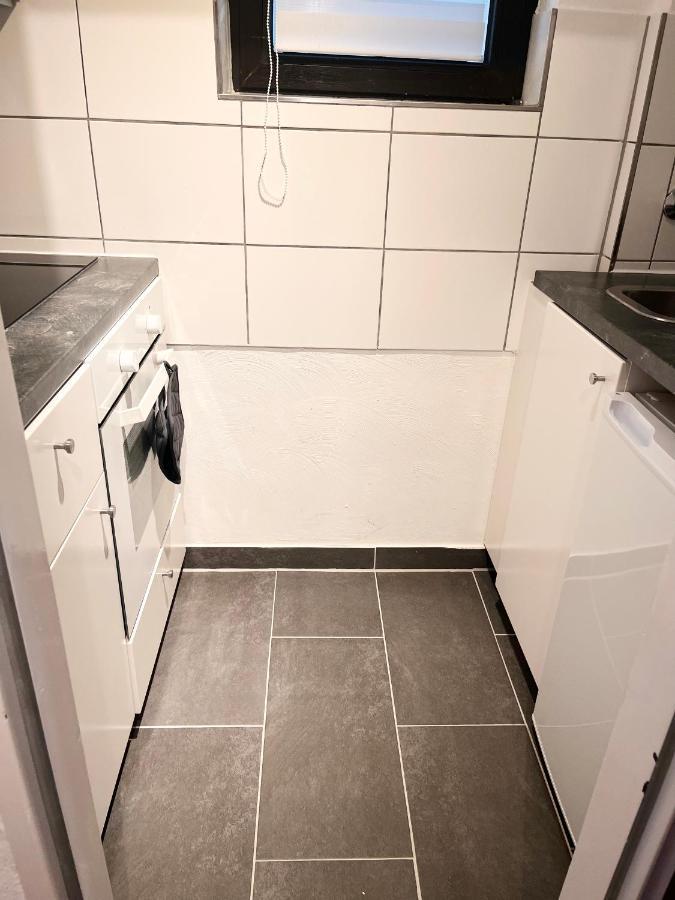 Gemuetliches Zentrales Apartment 2 Min Bis Du Hbf Duisburgo Esterno foto